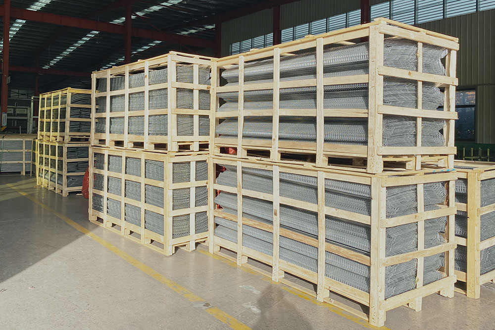 Farming equipment delivery